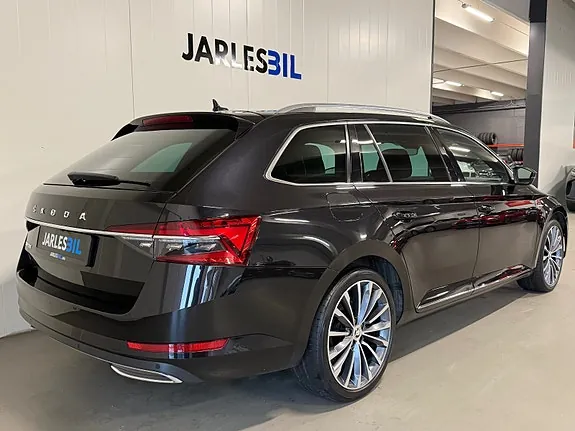 Skoda Superb 2021 photo 3