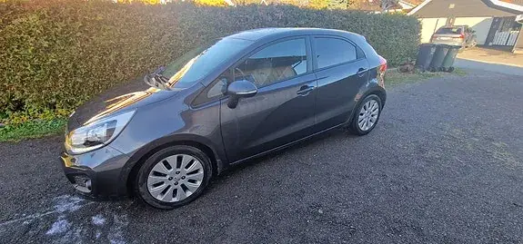 Kia Rio 2012 photo 3