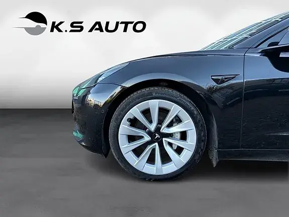 Tesla Model 3 2022 photo 4