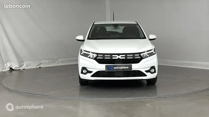 Dacia Sandero 2024 photo 2