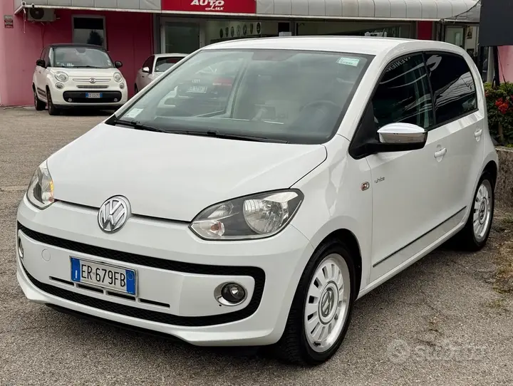 Volkswagen Up 2013 photo 5