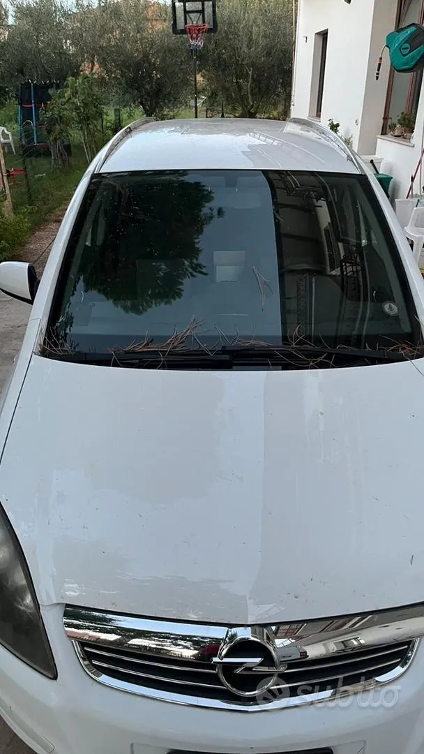 Opel Zafira 2012 photo 4