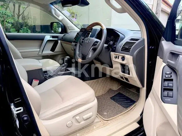 Toyota Land Cruiser Prado 2023 photo 5