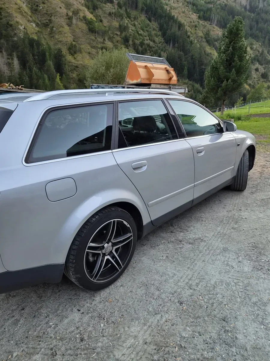 Audi A4 2002 photo 3