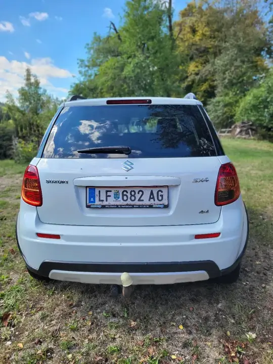 Suzuki Sx4 2010 photo 3