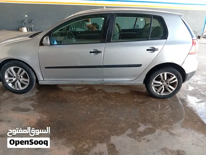 Volkswagen Golf 2005 photo 2