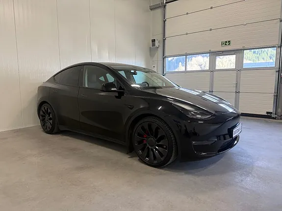 Tesla Model Y 2023 photo 5