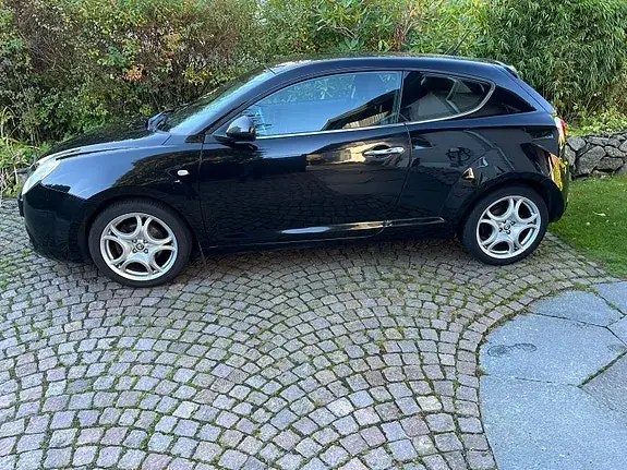Alfa Romeo Mito 2011 photo 2