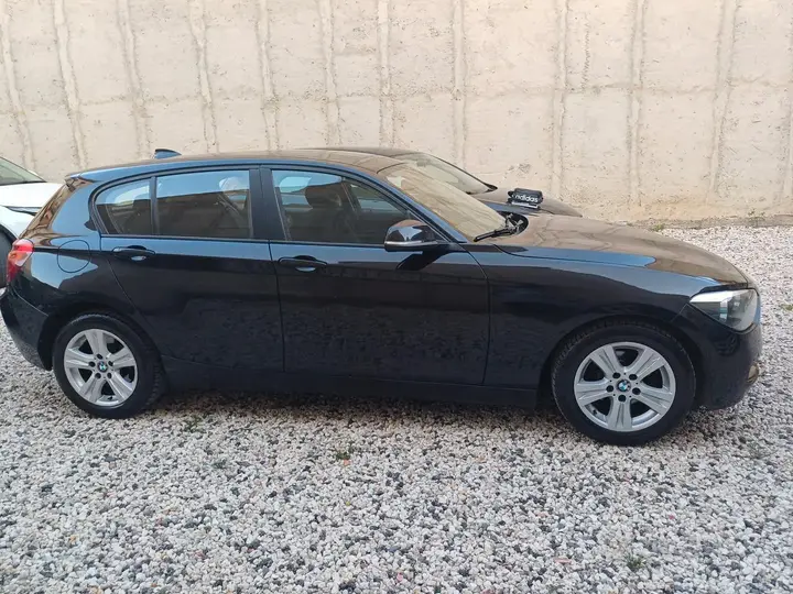 BMW 118 2012 photo 3