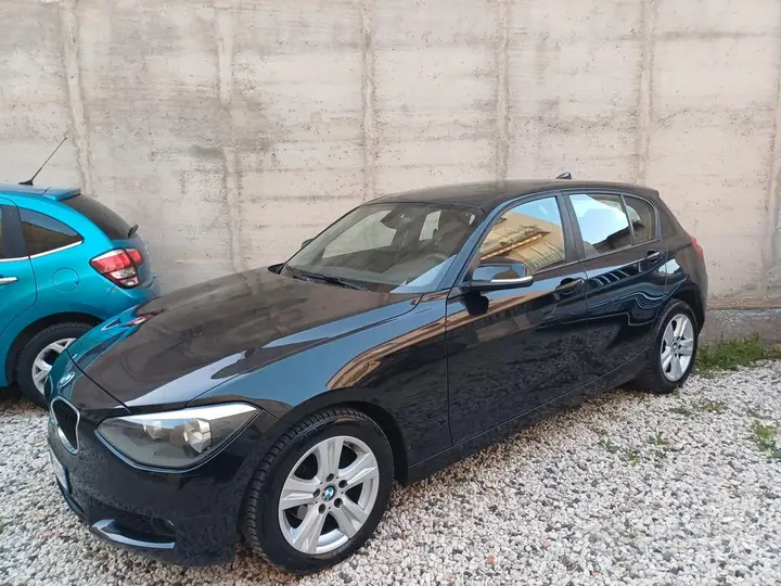 BMW 118 2012 photo 4