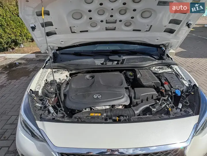 Infiniti Qx30 2016 photo 4
