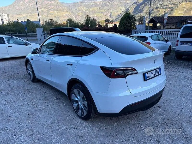 Tesla Model Y 2021 photo 3