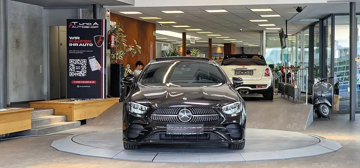 Mercedes-Benz E-Class 2023 photo 2
