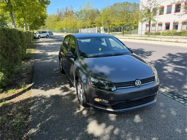 Volkswagen Polo 2014 photo 2
