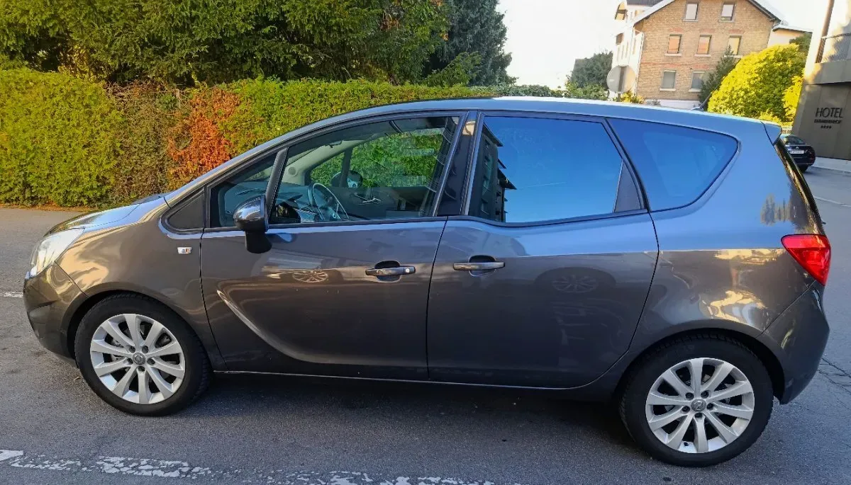 Opel Meriva 2012 photo 3