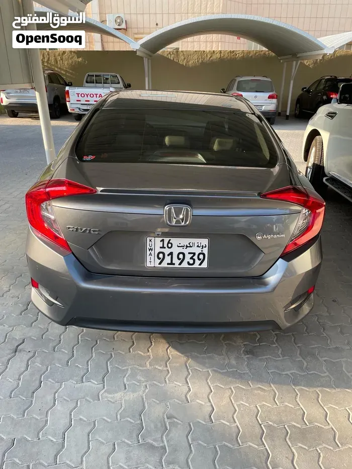 Honda Civic 2018 photo 5