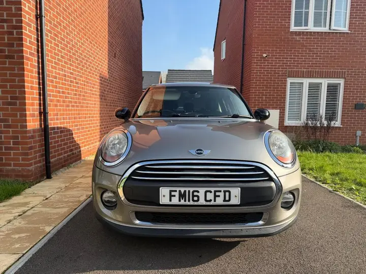 Mini Cooper 2016 photo 2