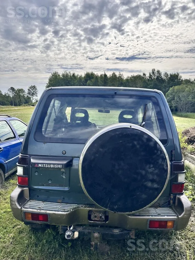 Mitsubishi Pajero 1995 photo 4