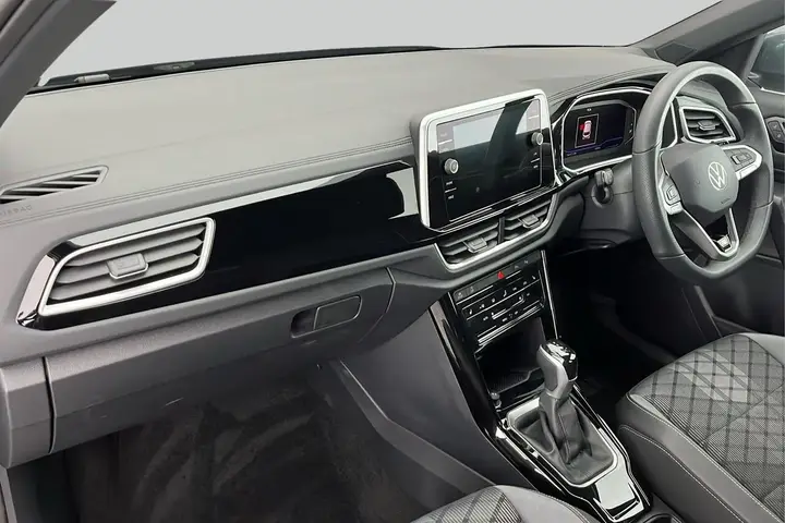 Volkswagen T-Roc 2025 photo 2