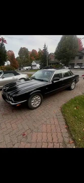 Jaguar Xj8