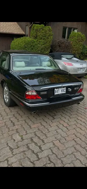 Jaguar Xj8 2001 photo 3