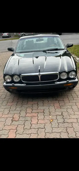 Jaguar Xj8 2001 photo 2