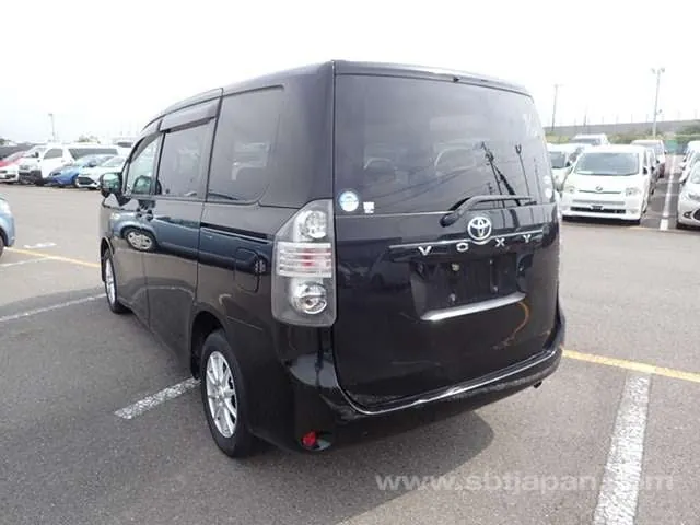 Toyota Voxy X Le 2007 photo 3