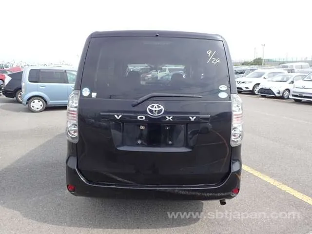 Toyota Voxy X Le 2007 photo 5