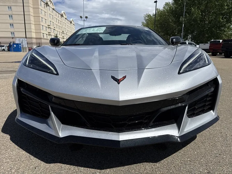 Chevrolet Corvette 2026 photo 2