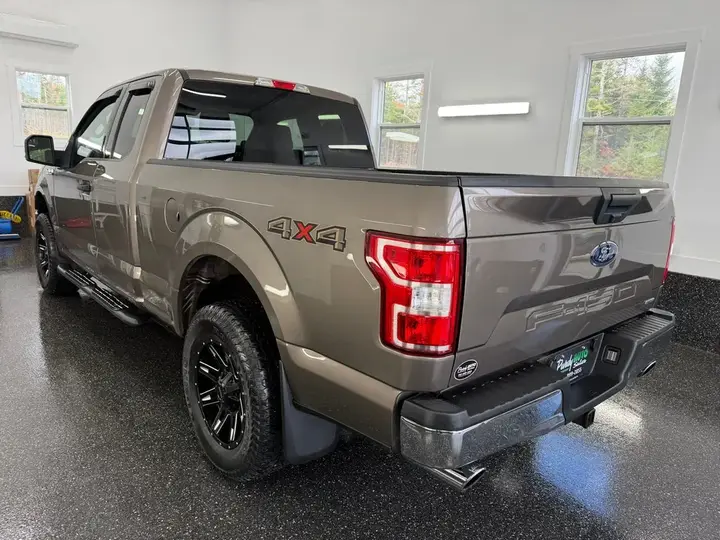 Ford F-150 2020 photo 2