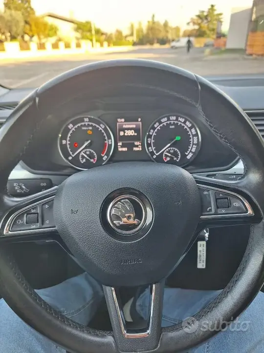Skoda Superb 2017 photo 4