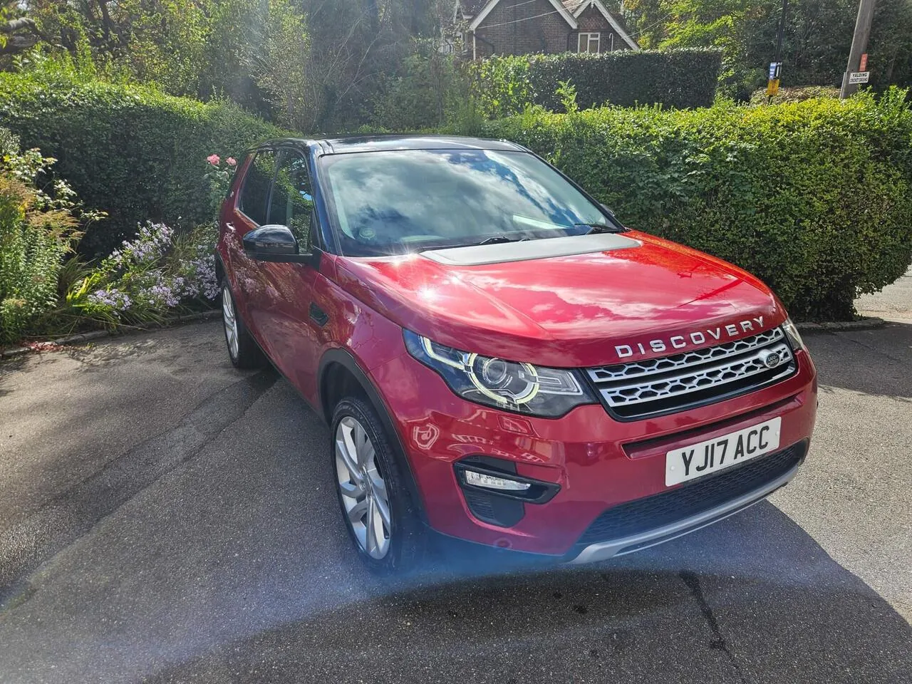 Land Rover Discovery Sport 2017 photo 2