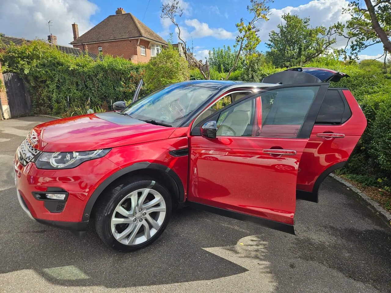 Land Rover Discovery Sport 2017 photo 5