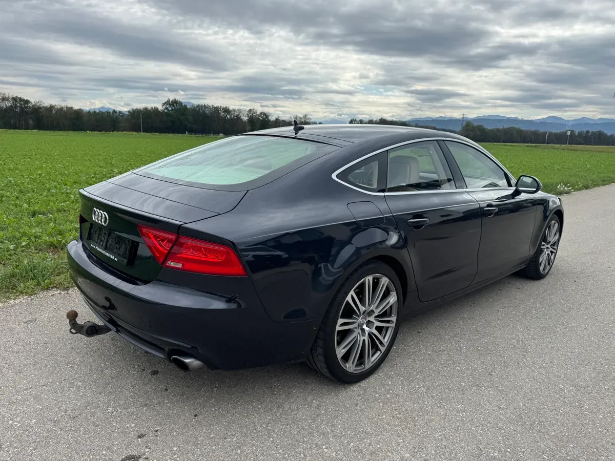 Audi A7 2011 photo 3