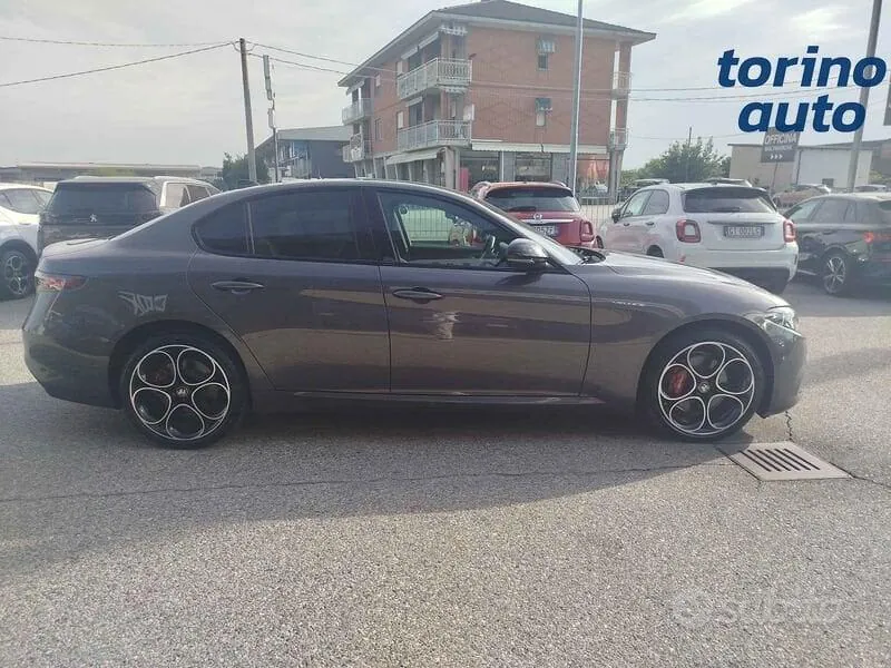 Alfa Romeo Giulia 2024 photo 4