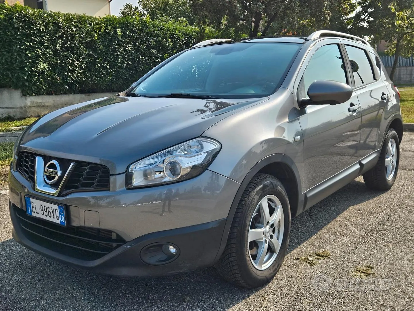 Nissan Qashqai 2012 photo 2