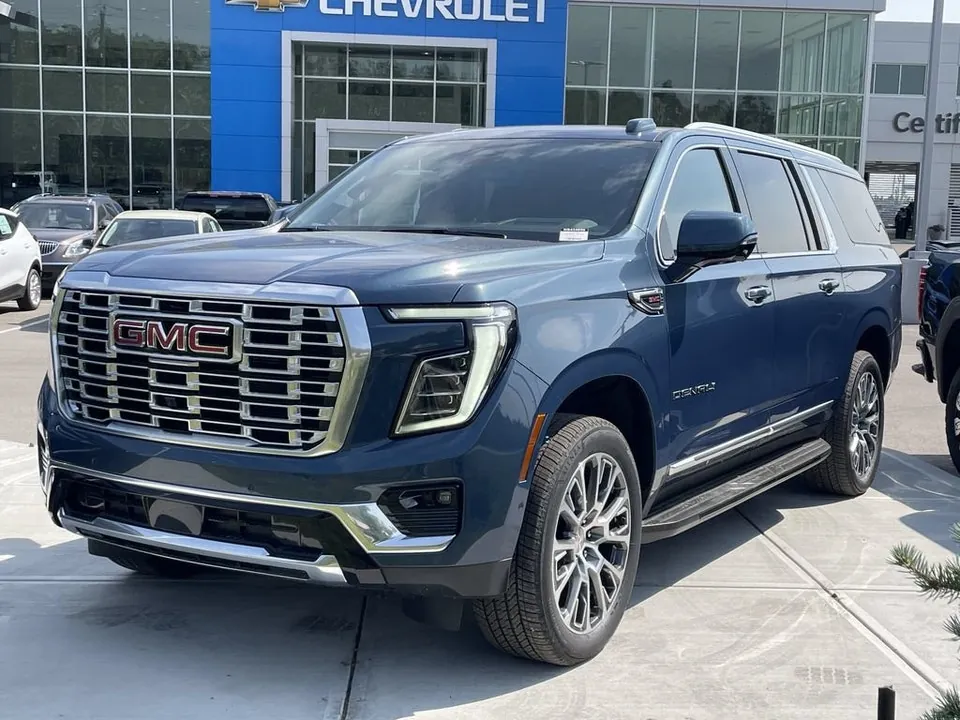 GMC Yukon Xl 2026 photo 4