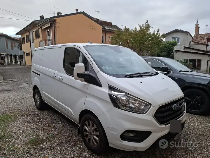 Ford Transit Custom 2022 photo 2
