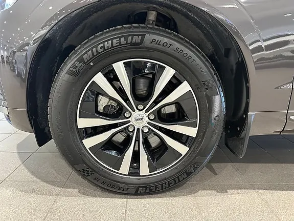 Volvo Xc60 2025 photo 3