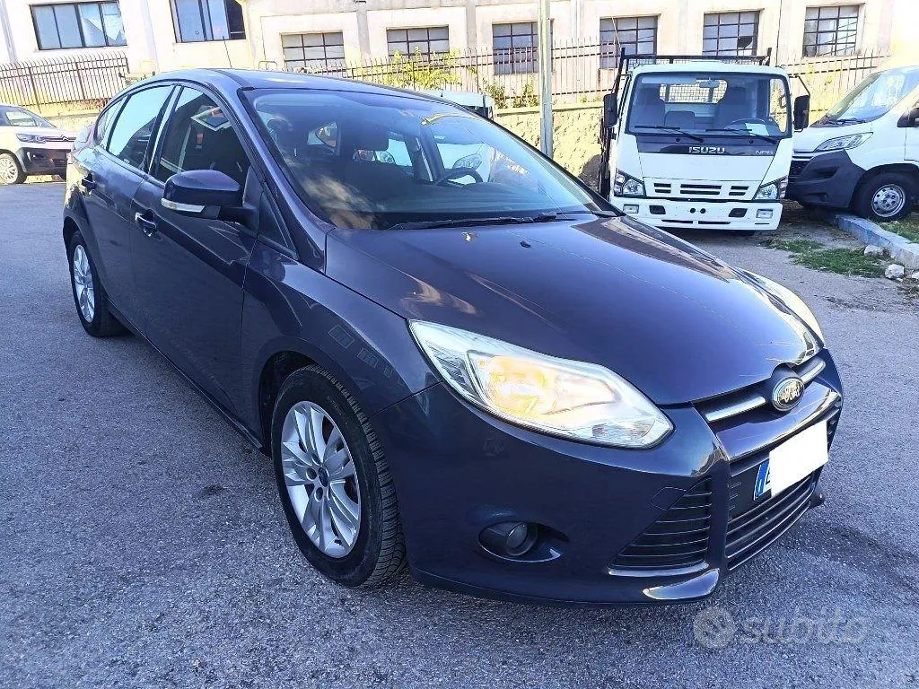 Ford Focus 2013 photo 2