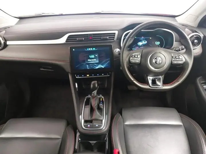 MG Mg Zs 2024 photo 3