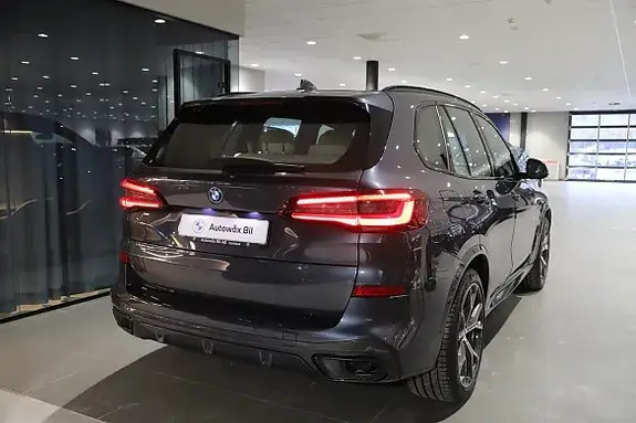 BMW X5 M 2022 photo 5