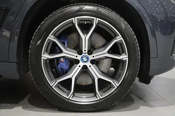 BMW X5 M 2022 photo 4