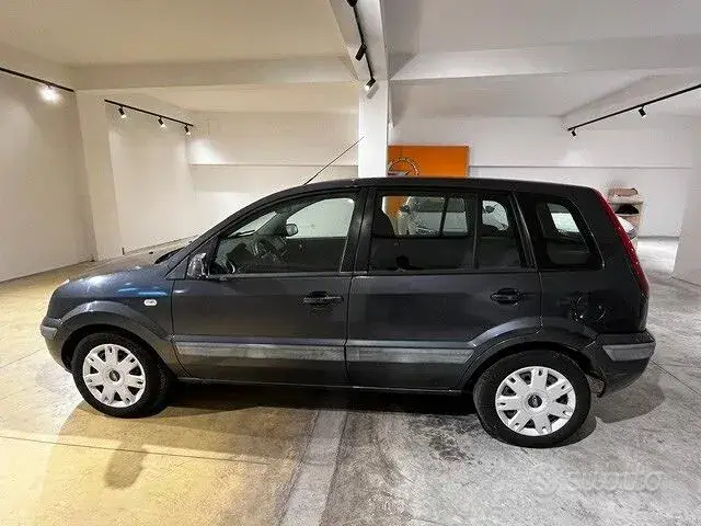 Ford Fusion 2006 photo 5