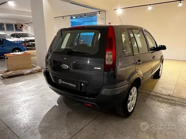Ford Fusion 2006 photo 4