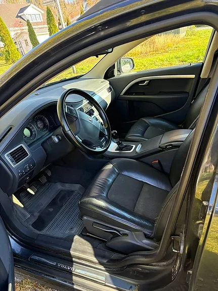 Volvo V70 2009 photo 4