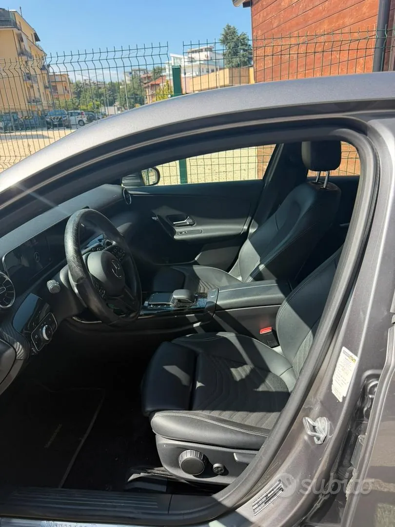 Mercedes-Benz A-Class 2020 photo 3