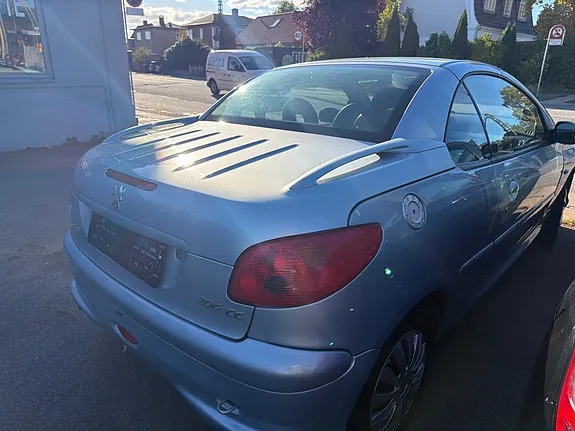 Peugeot 206 2004 photo 3