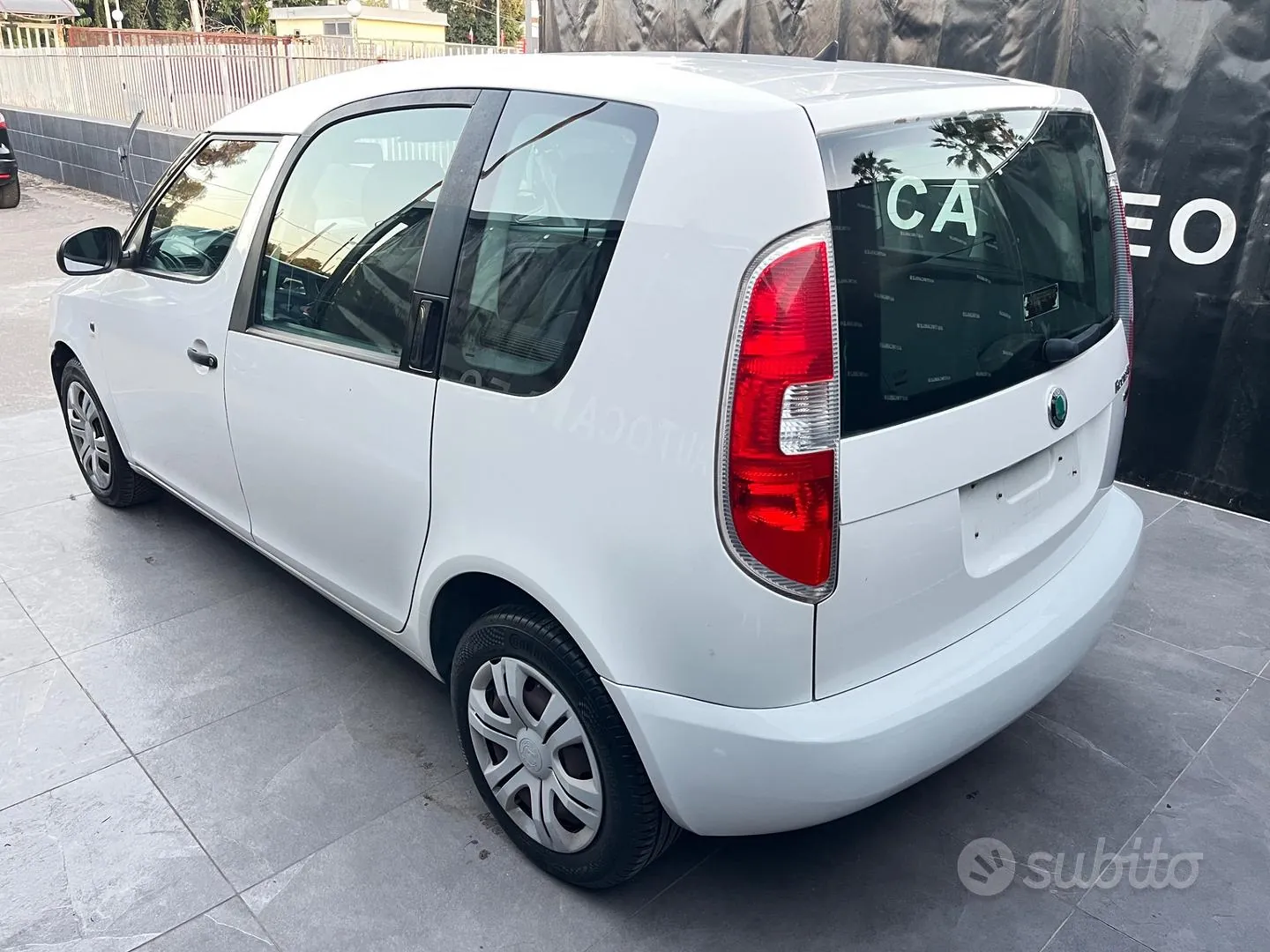 Skoda Roomster 2011 photo 5