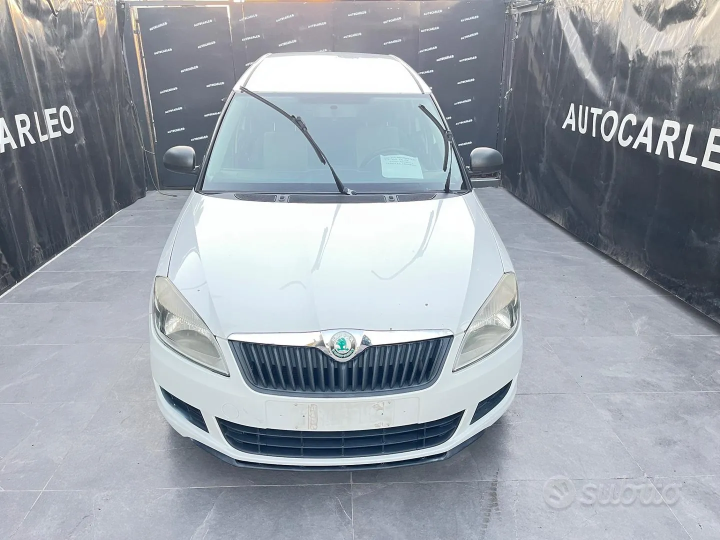 Skoda Roomster 2011 photo 2